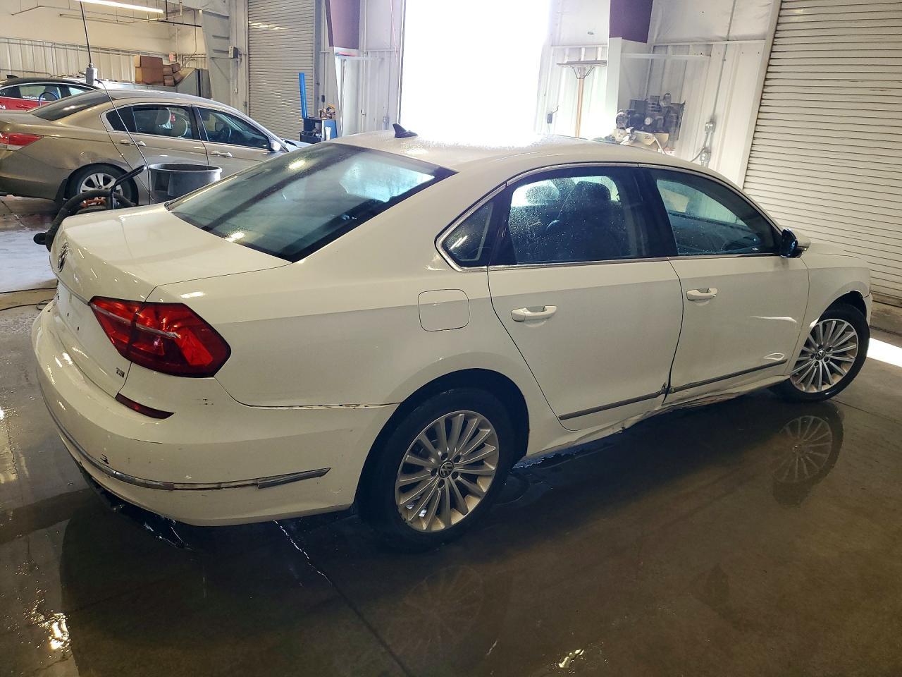 2016 Volkswagen Passat Se - zdjęcie 3