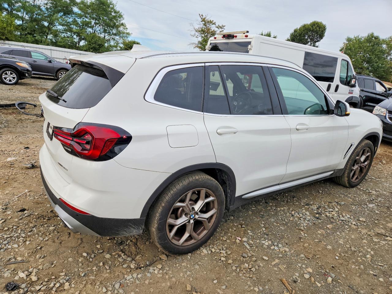 2024 BMW X3 xDrive30I - zdjęcie 3