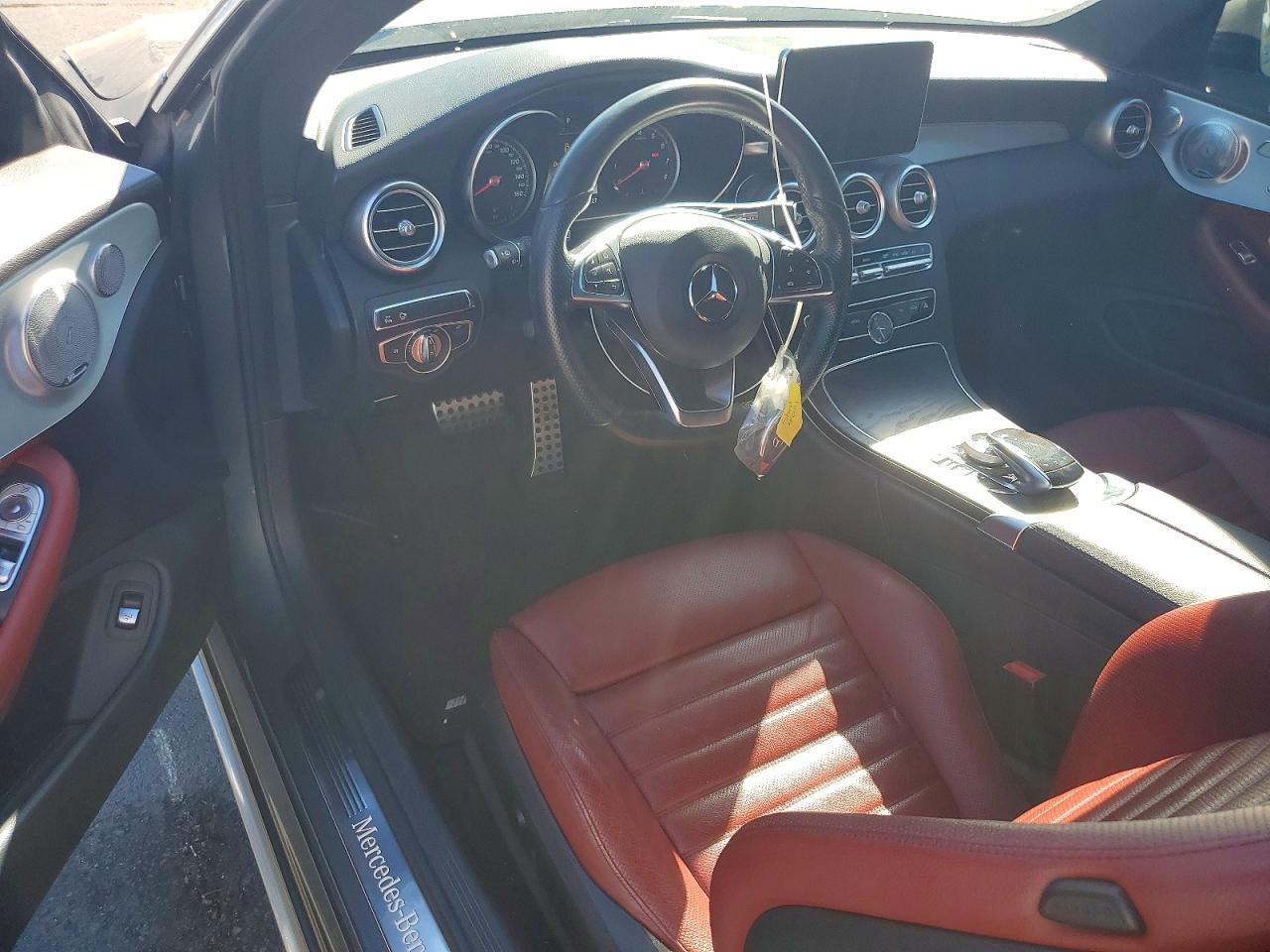 2018 Mercedes-Benz C 300 - zdjęcie 8