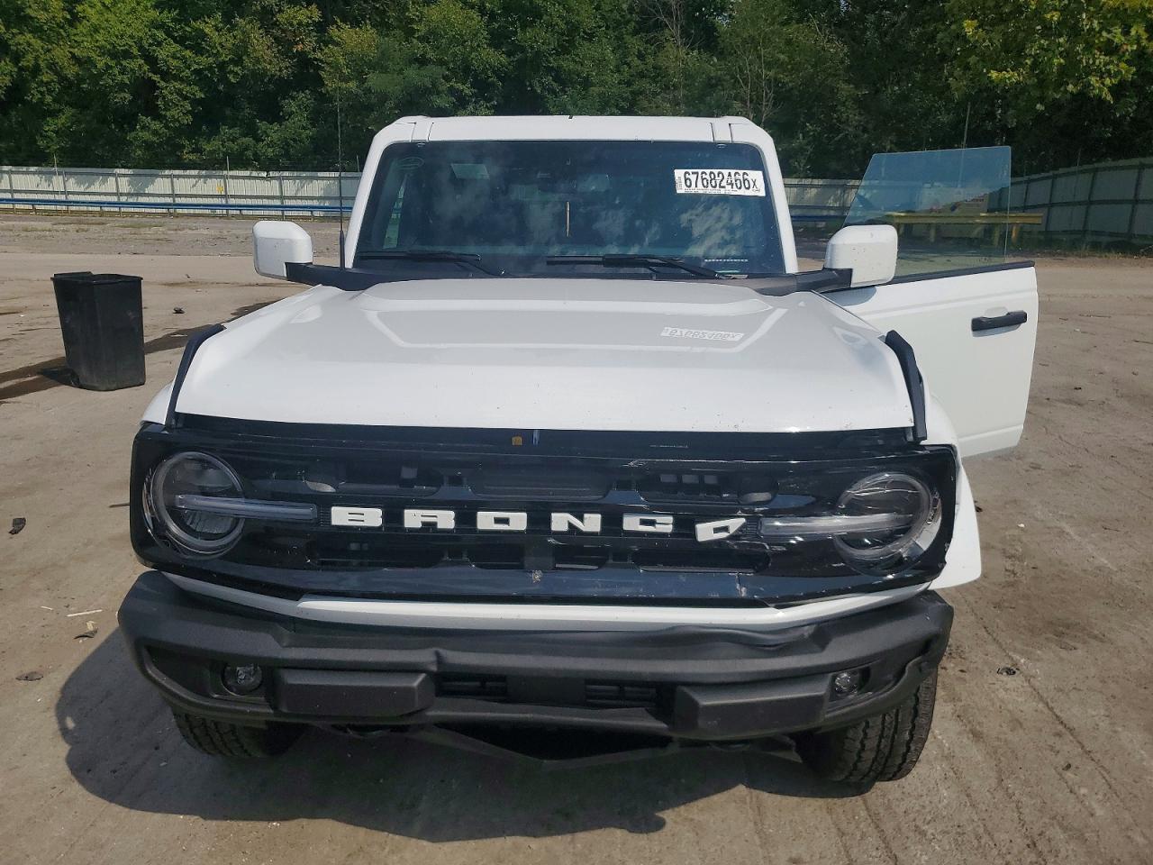 2026 Ford Bronco Outer Banks - zdjęcie 12