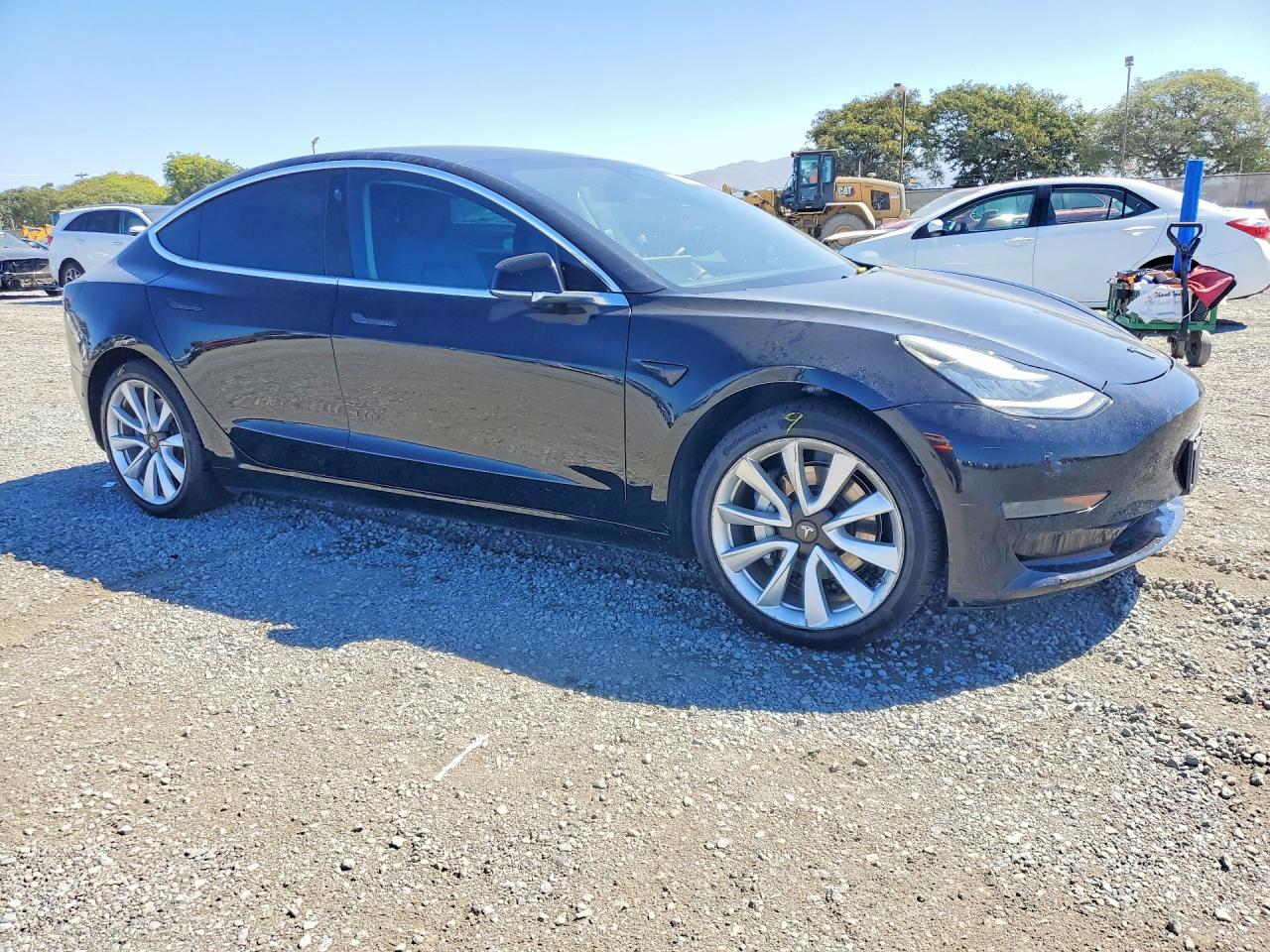 2019 Tesla Model 3 - zdjęcie 4