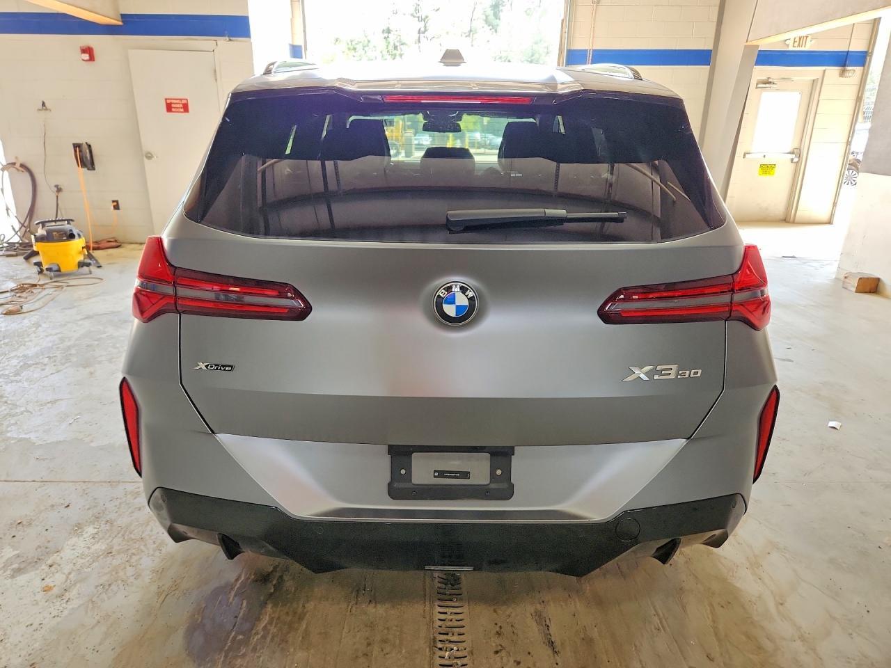 2025 BMW X3 30 xDrive - zdjęcie 6