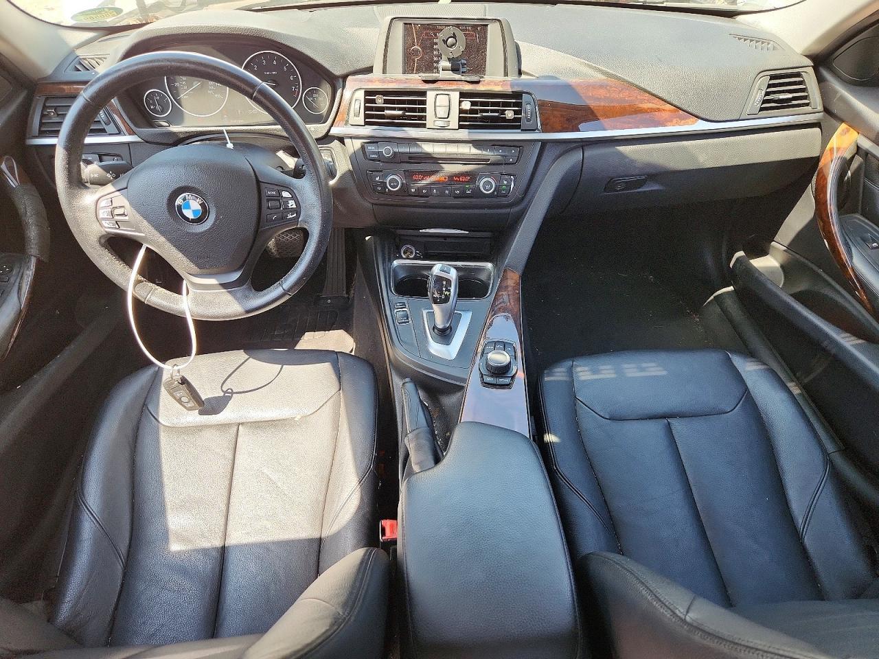 2013 BMW 328 I - zdjęcie 8