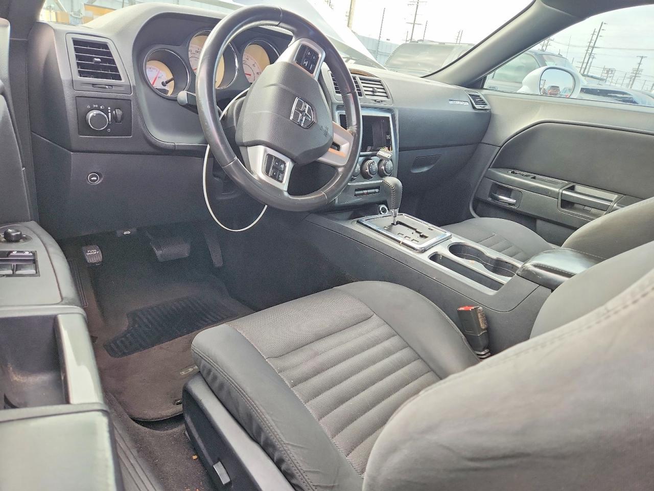 2013 Dodge Challenger Sxt - zdjęcie 8