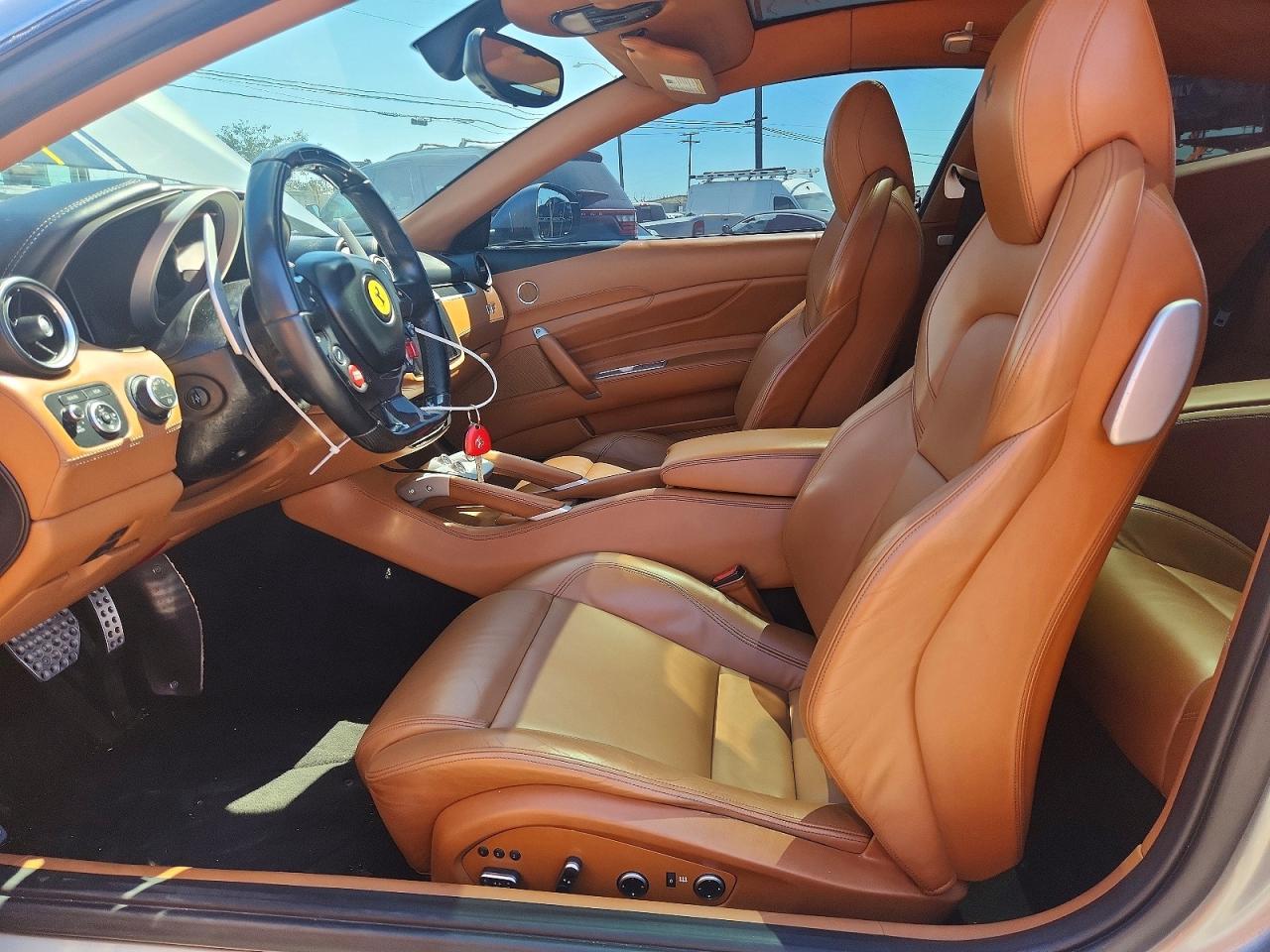 2016 Ferrari Ff - zdjęcie 7
