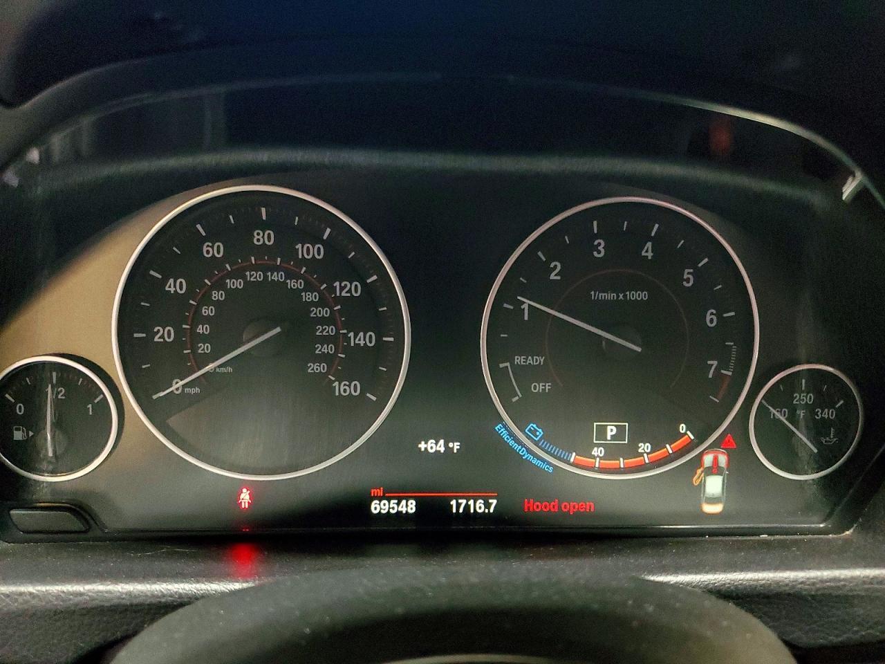 2017 BMW Seria 3 330i - zdjęcie 9