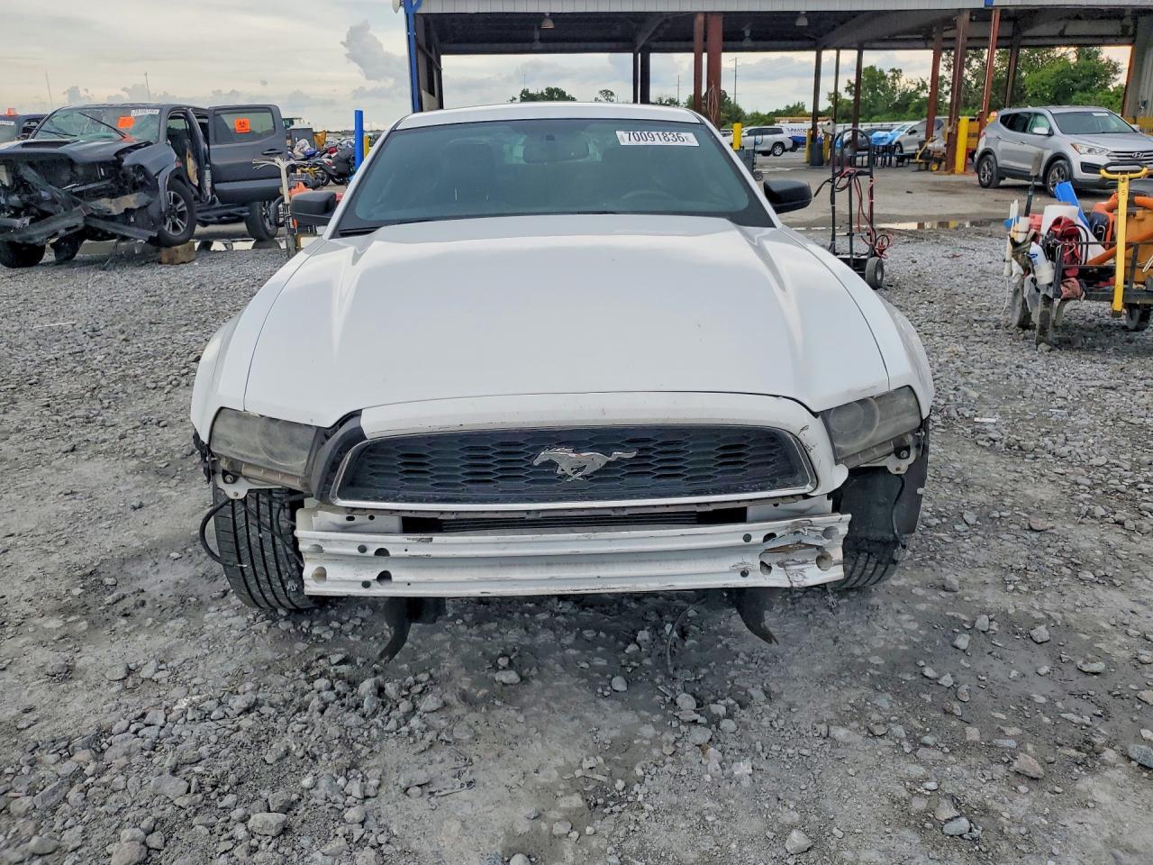 2014 Ford Mustang - zdjęcie 5