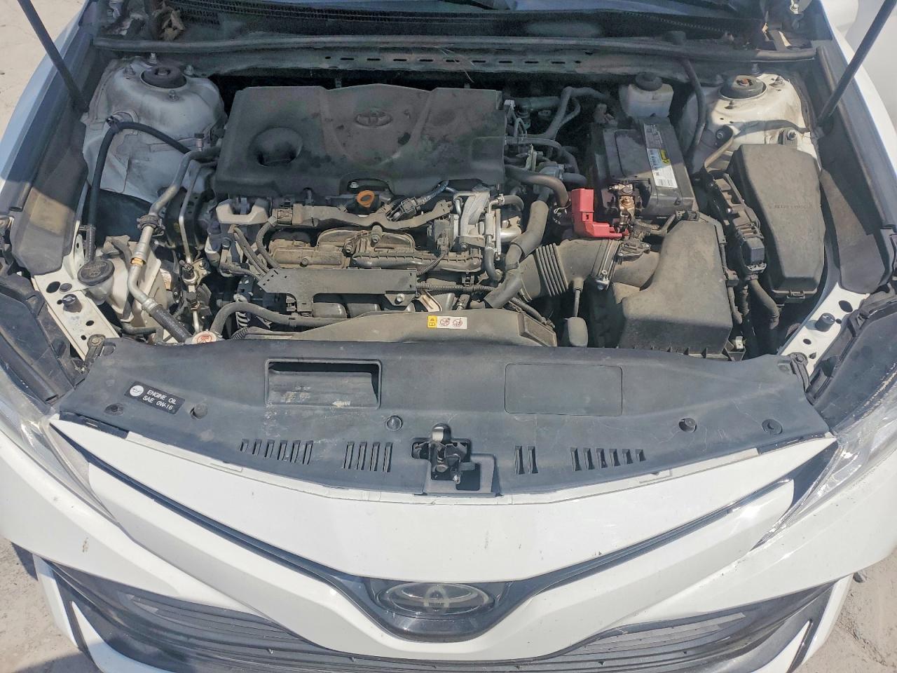 2019 Toyota Camry Le - zdjęcie 11