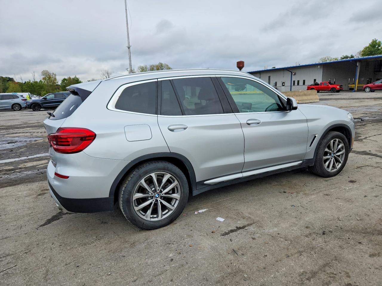 2019 BMW X3 xDrive30I - zdjęcie 3