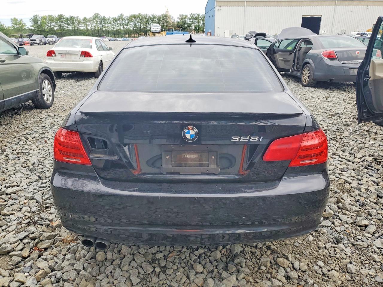 2013 BMW Seria 3 Coupe 328i - zdjęcie 6