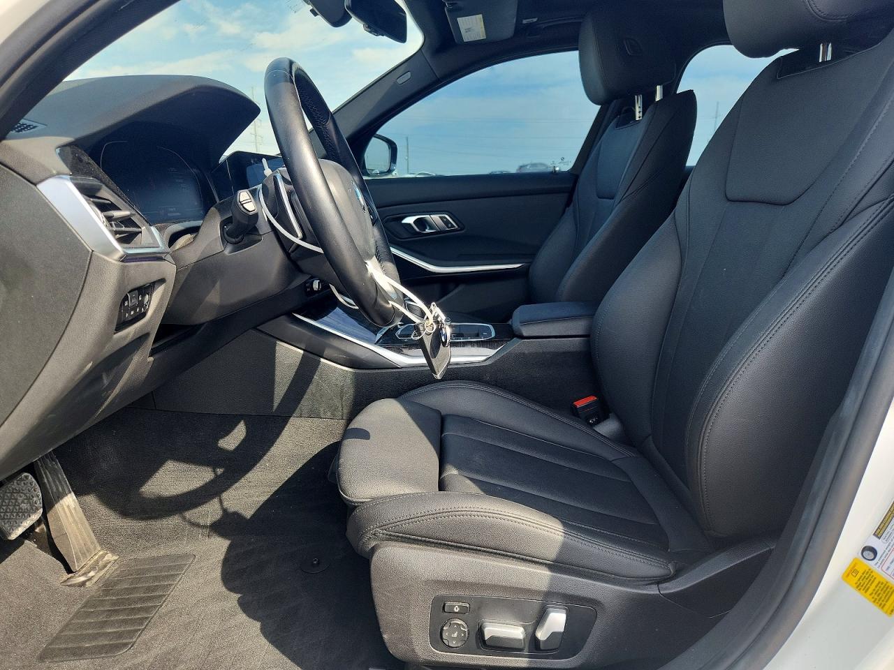 2021 BMW 330I - zdjęcie 7