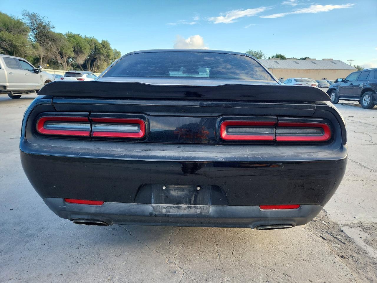 2016 Dodge Challenger Sxt - zdjęcie 6