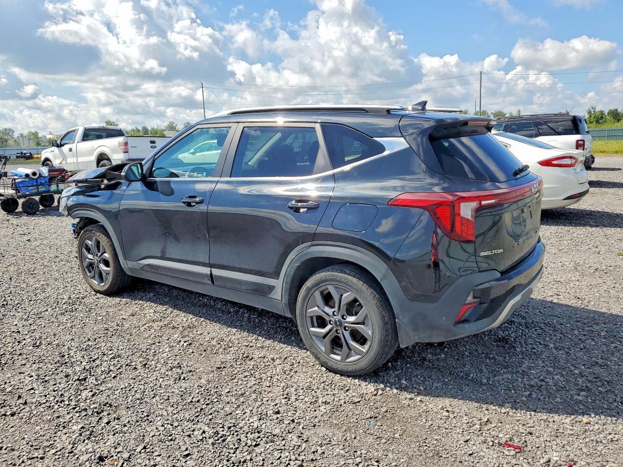2024 Kia Seltos S - zdjęcie 2