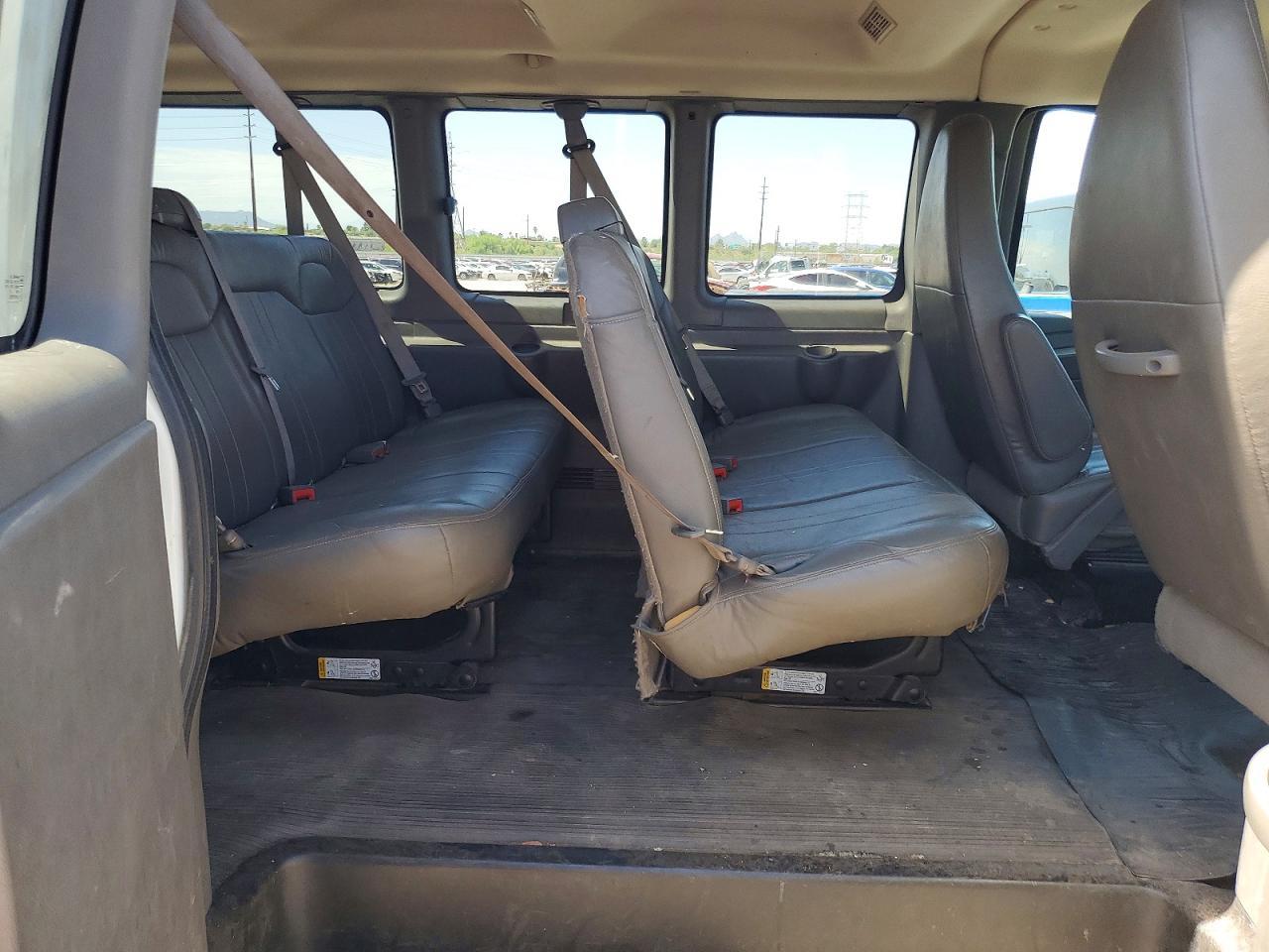 2015 Chevrolet Express G3500 Ls - zdjęcie 11