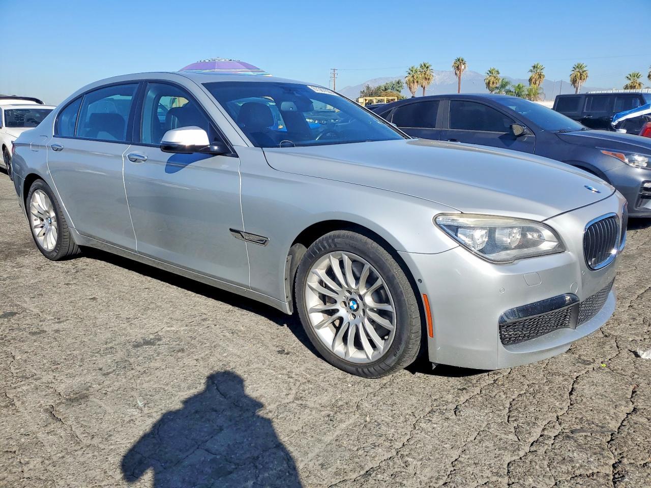 2014 BMW 750 Lxi - zdjęcie 4