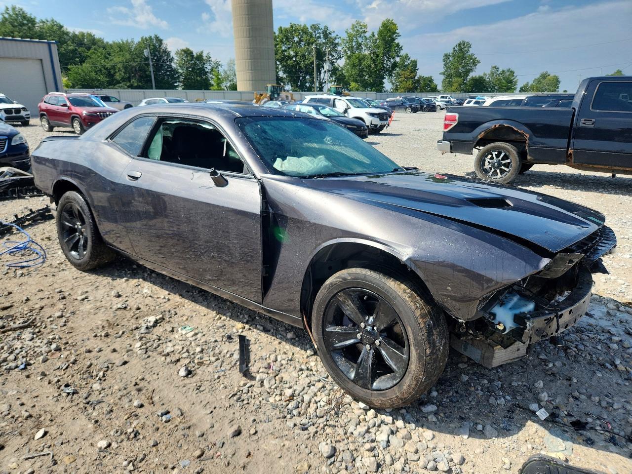 2021 Dodge Challenger Sxt - zdjęcie 4