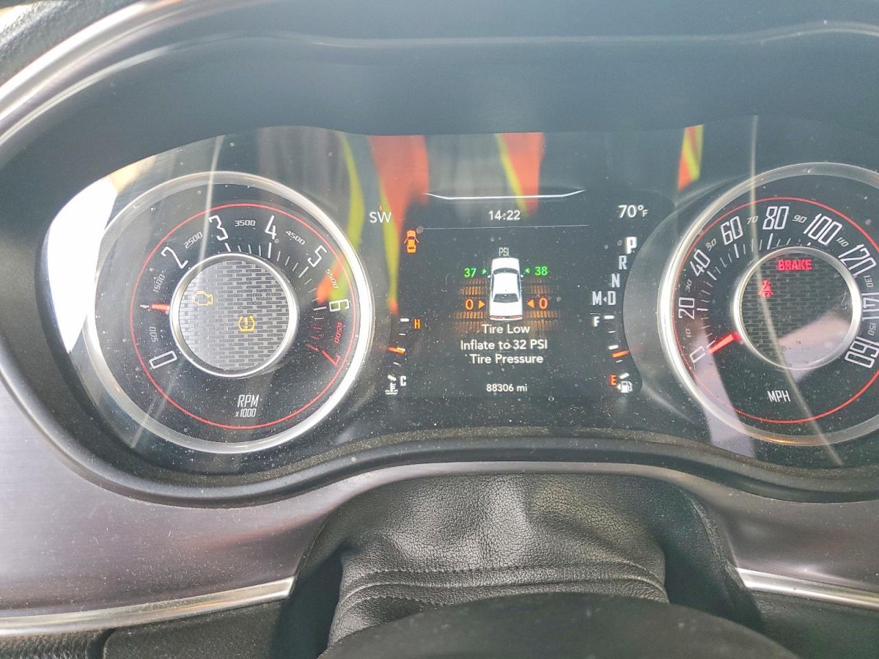 2016 Dodge Challenger Sxt - zdjęcie 9