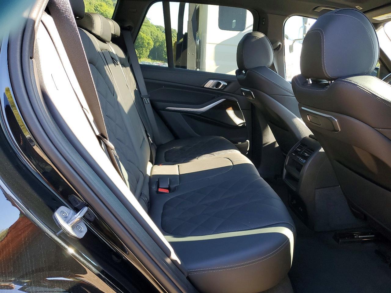 2024 BMW X5 xDrive40I - zdjęcie 11