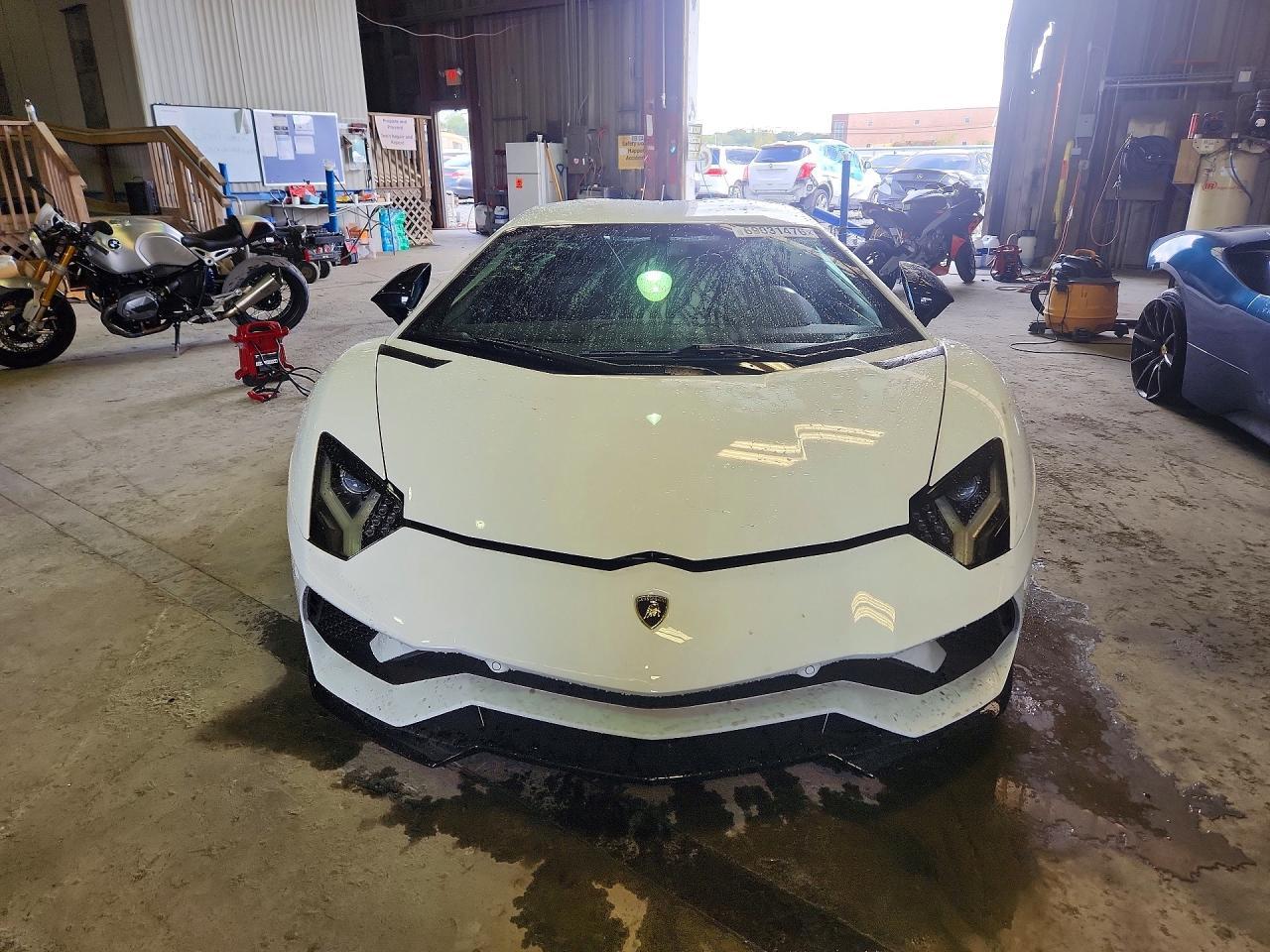 2018 Lamborghini Aventador S - zdjęcie 5