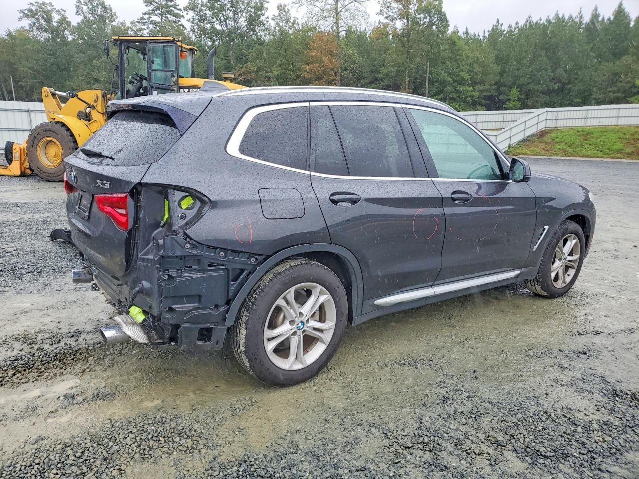 2018 BMW X3 xDrive30I - zdjęcie 3