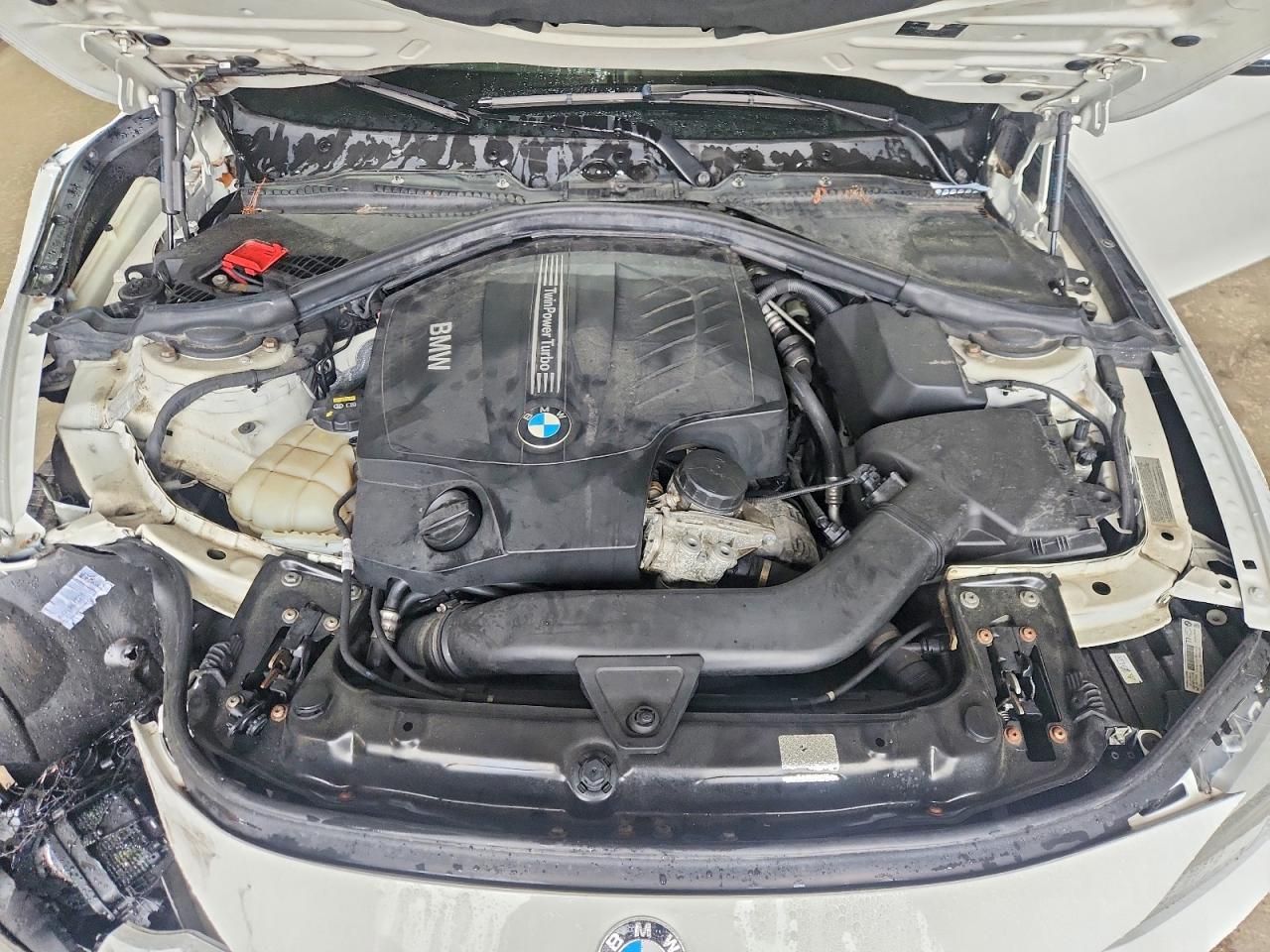 2015 BMW Seria 3 335i - zdjęcie 11