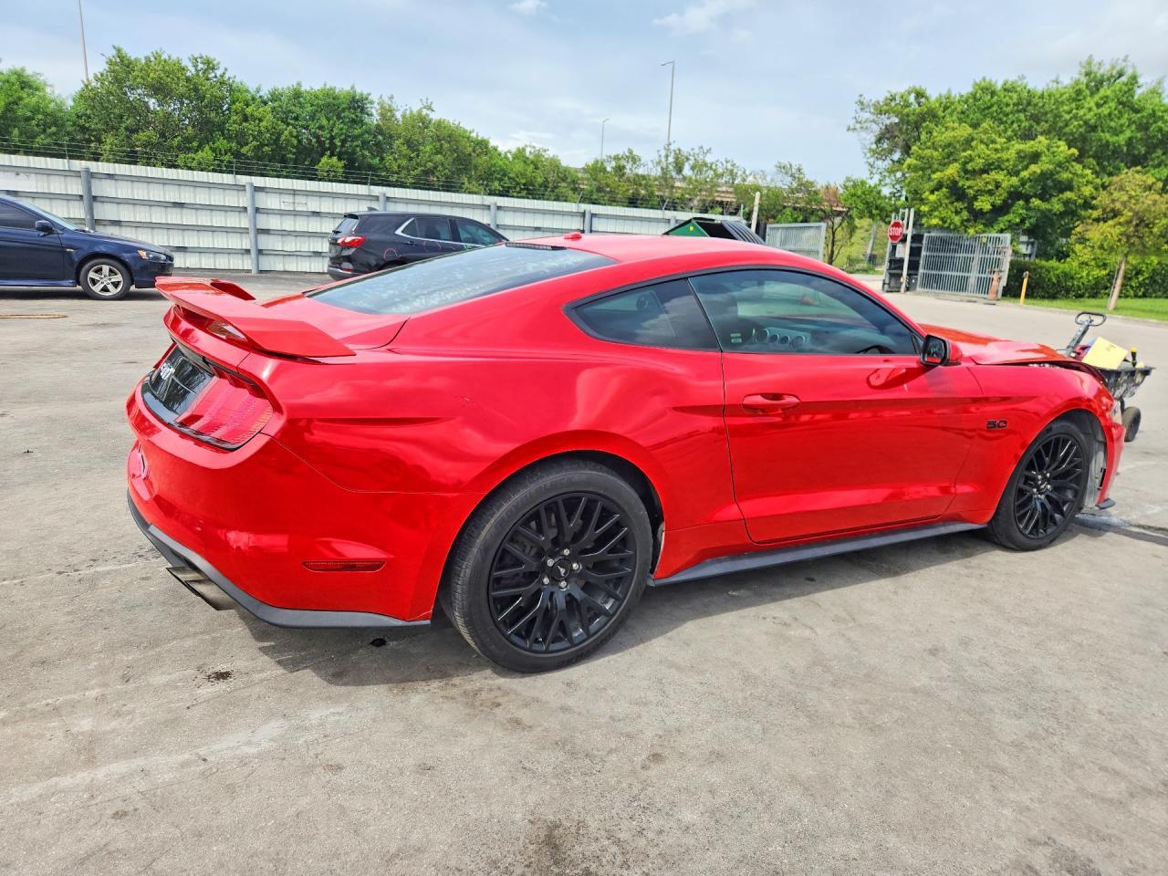 2019 Ford Mustang Gt - zdjęcie 3
