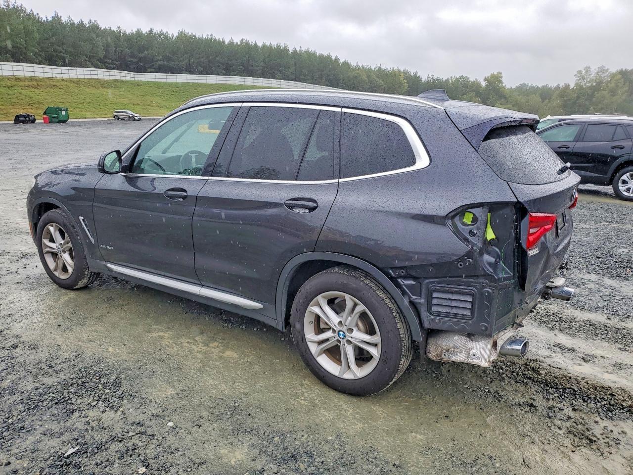2018 BMW X3 xDrive30I - zdjęcie 2