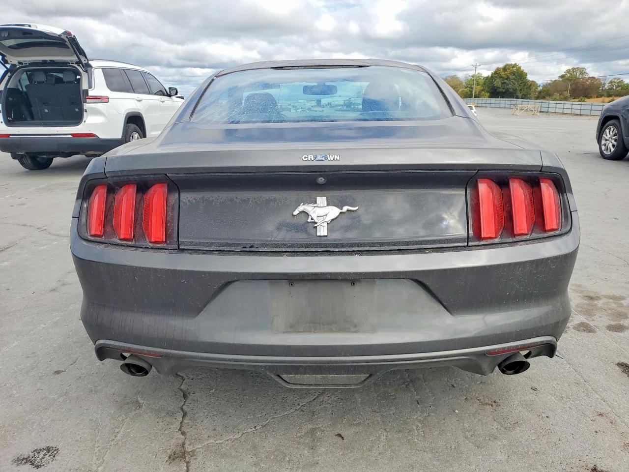 2017 Ford Mustang - zdjęcie 6