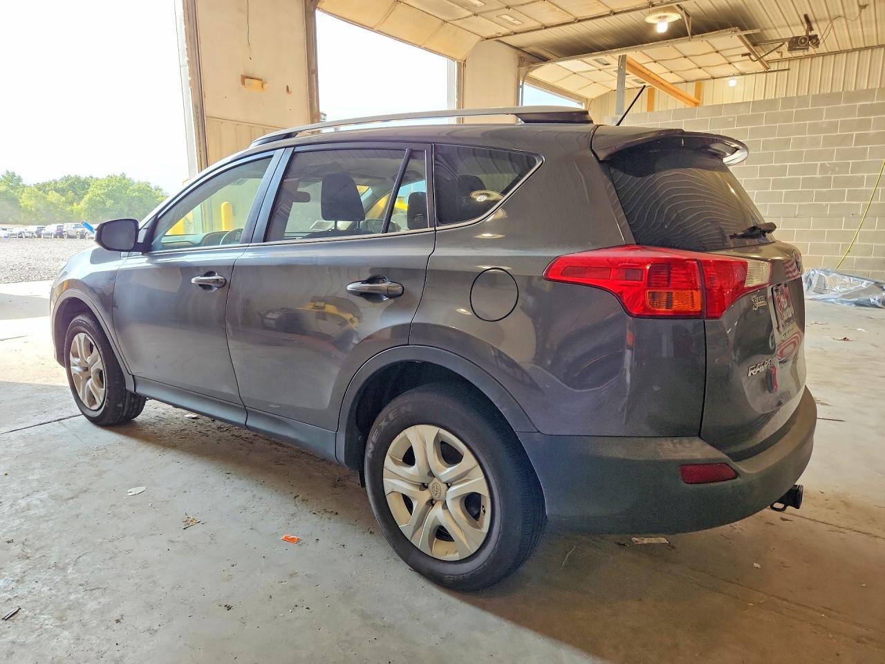 2014 Toyota Camry - zdjęcie 2