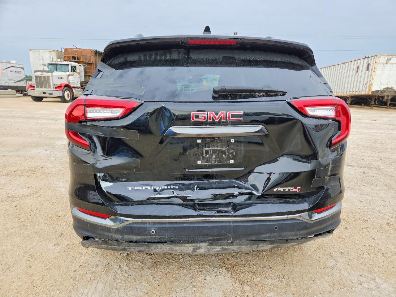 2024 GMC Terrain At4 - zdjęcie 6