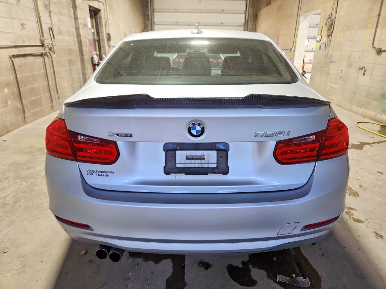 2014 BMW Seria 3 328i - zdjęcie 6