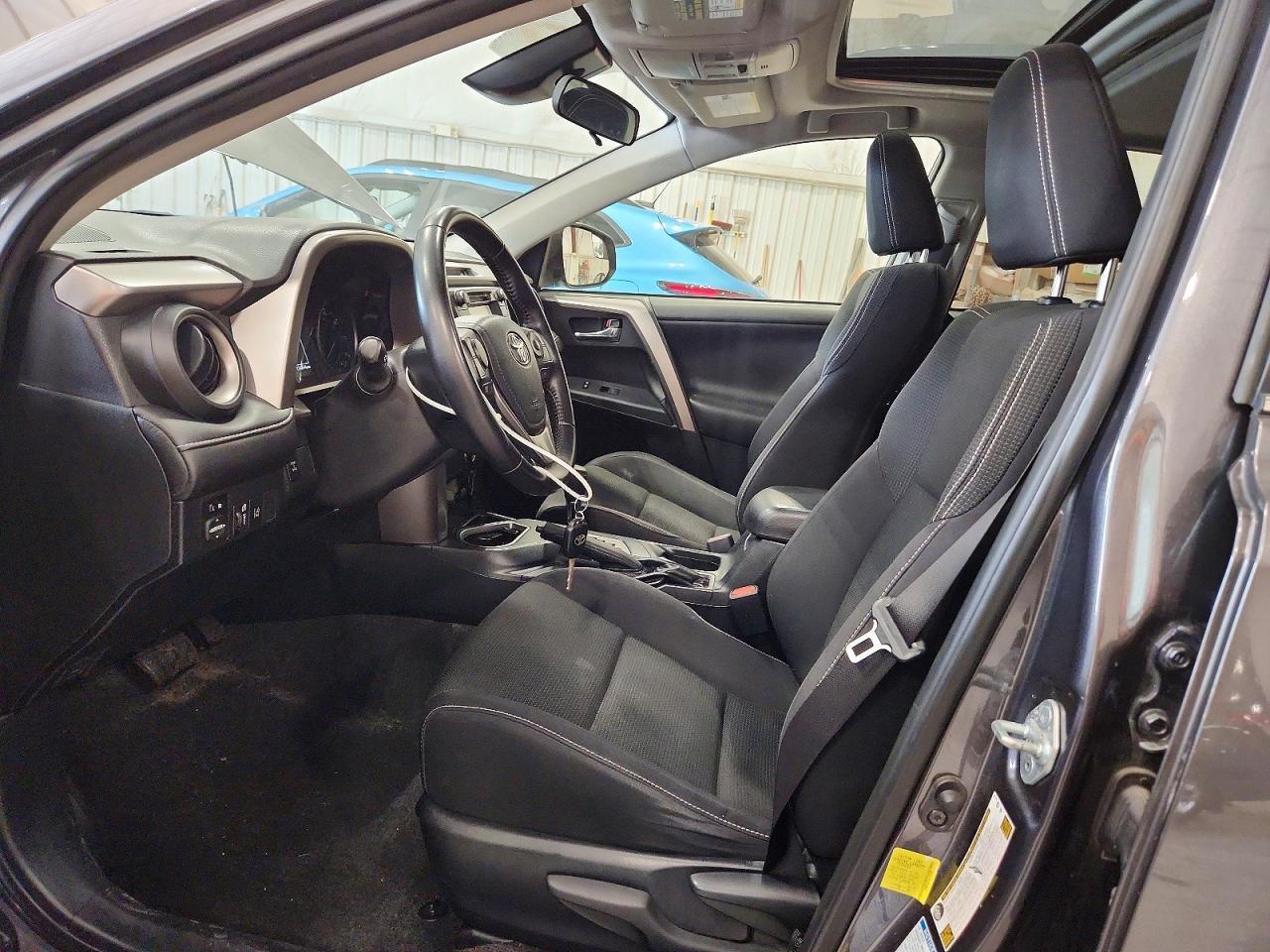 2017 Toyota Rav4 Xle - zdjęcie 7