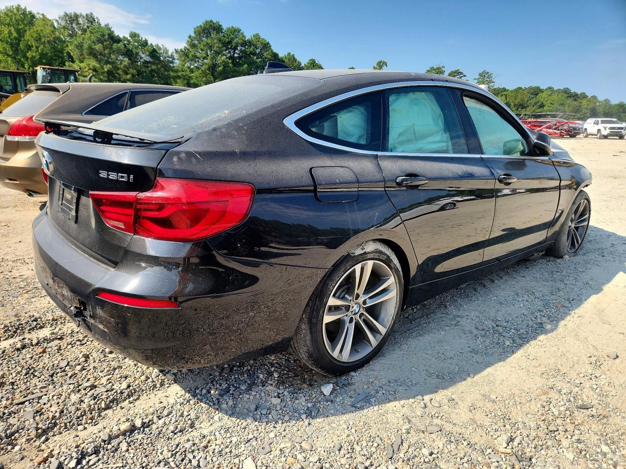 2018 BMW Seria 3 330i - zdjęcie 3