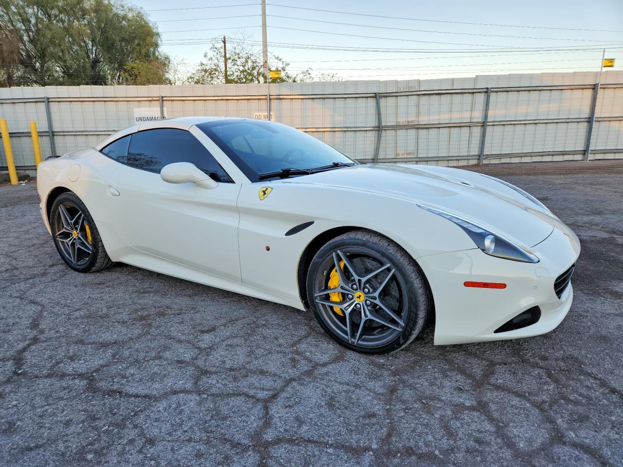 2015 Ferrari California T - zdjęcie 4