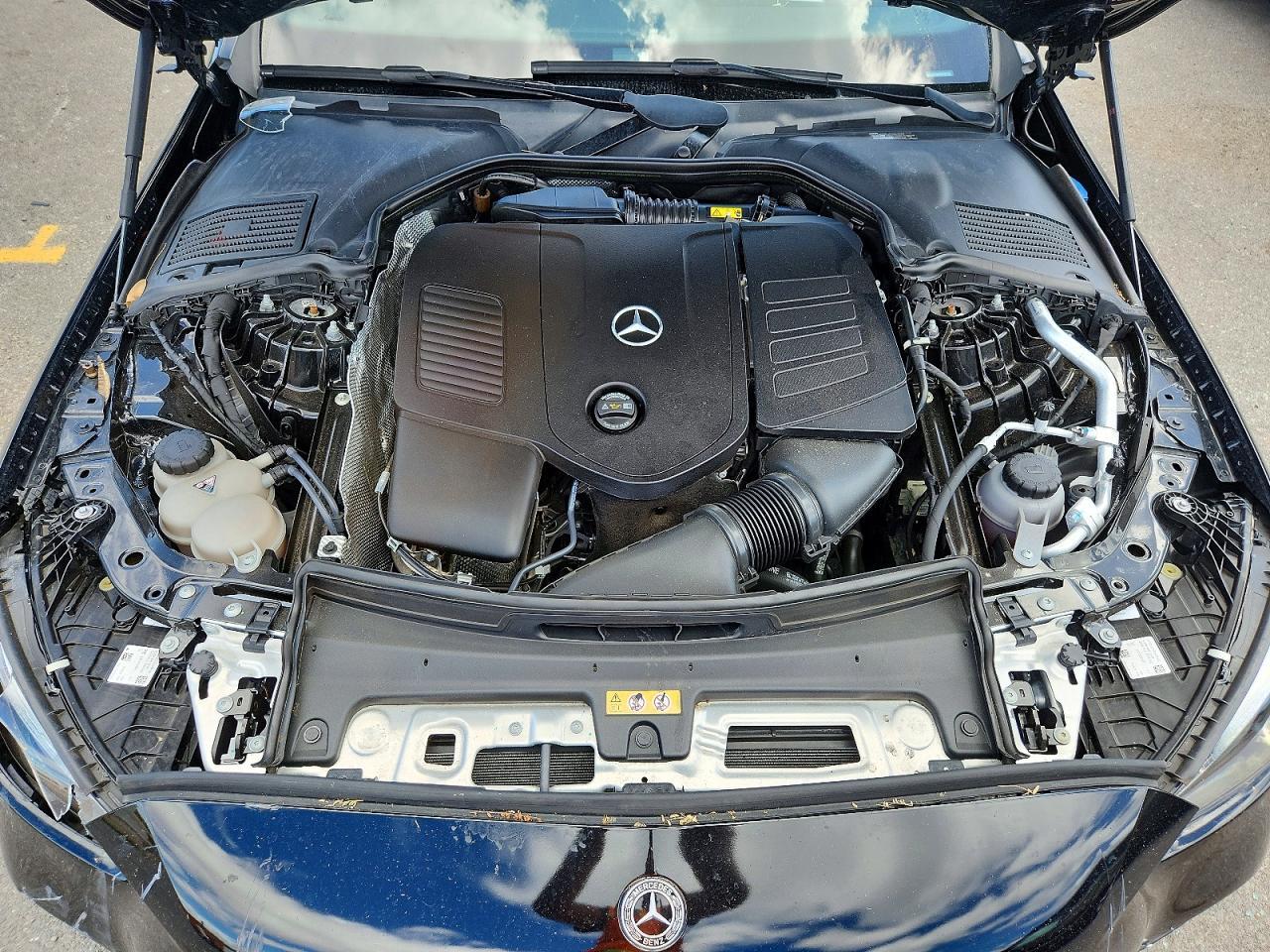 2022 Mercedes-Benz C 300 - zdjęcie 11