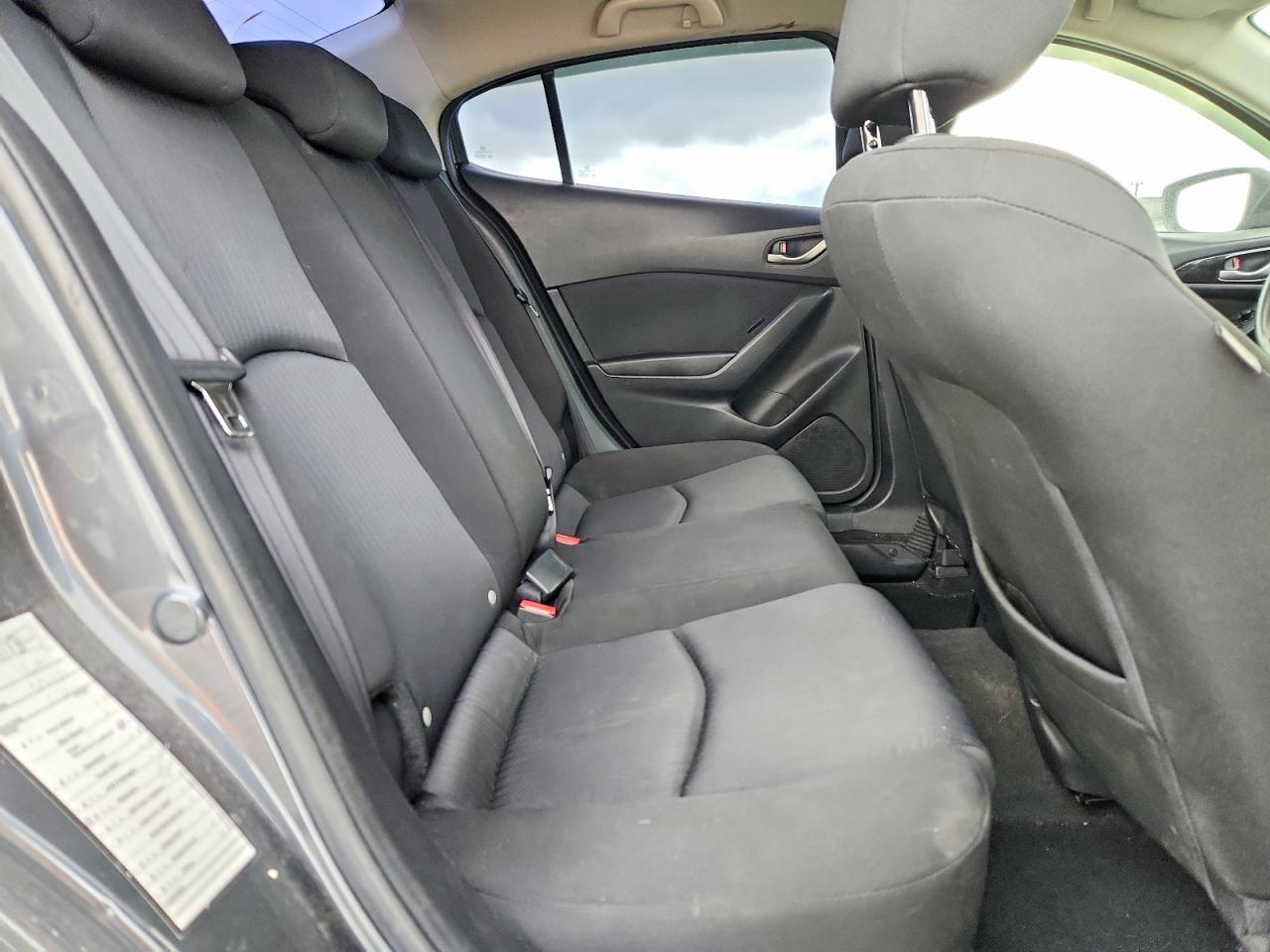2015 Mazda 3 Sport - zdjęcie 10