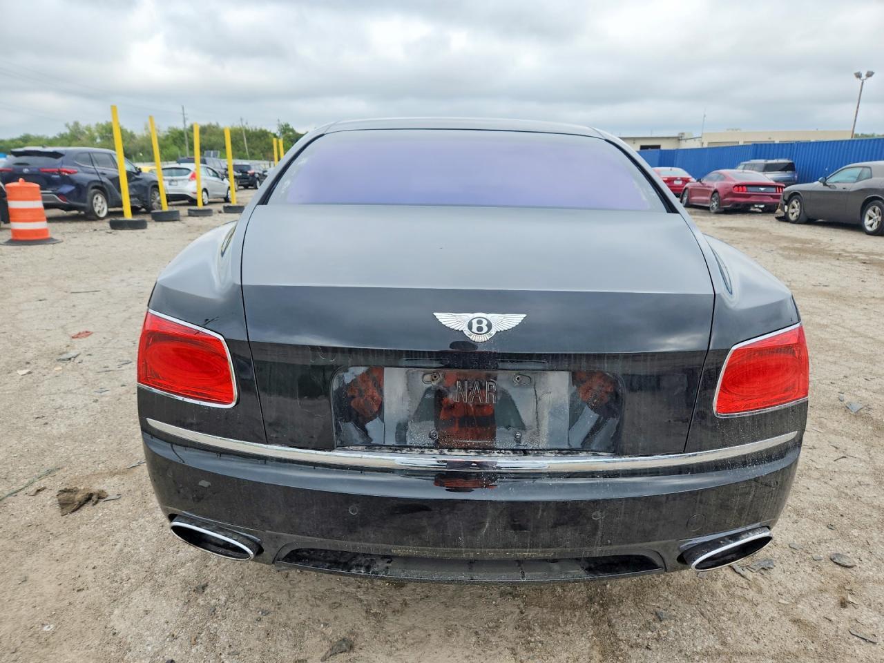 2014 Bentley Flying Spur - zdjęcie 6