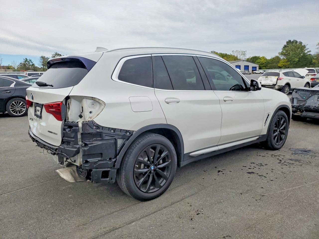 2018 BMW X3 xDrive30I - zdjęcie 3