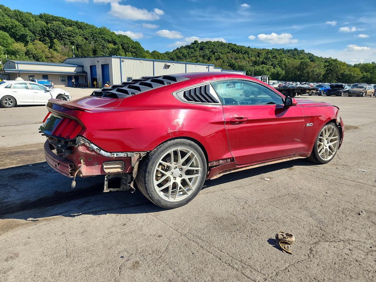 2017 Ford Mustang Gt - zdjęcie 3