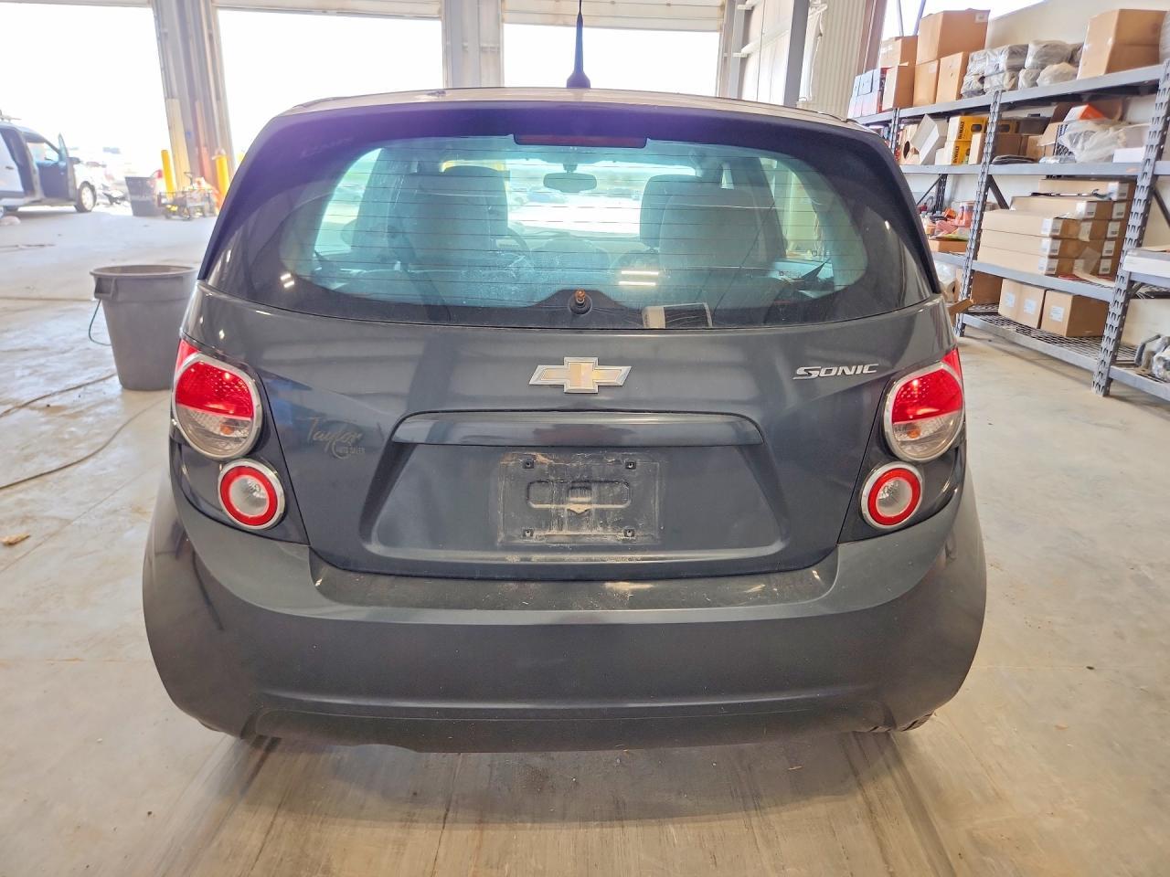 2014 Chevrolet Sonic - zdjęcie 6