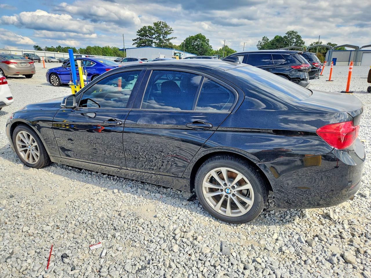 2016 BMW 320 I - zdjęcie 2