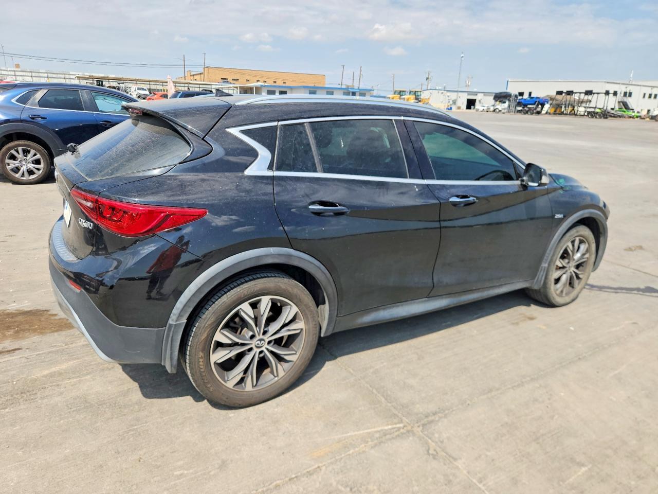 2018 Infiniti Qx30 Premium - zdjęcie 3