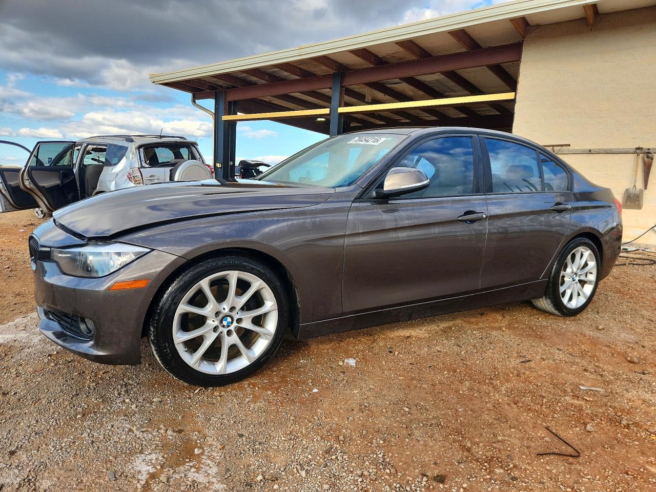 2014 BMW 320 I - zdjęcie główne