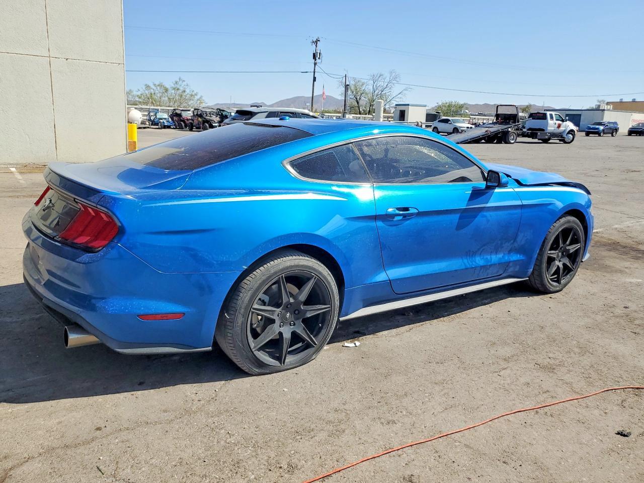 2019 Ford Mustang - zdjęcie 3