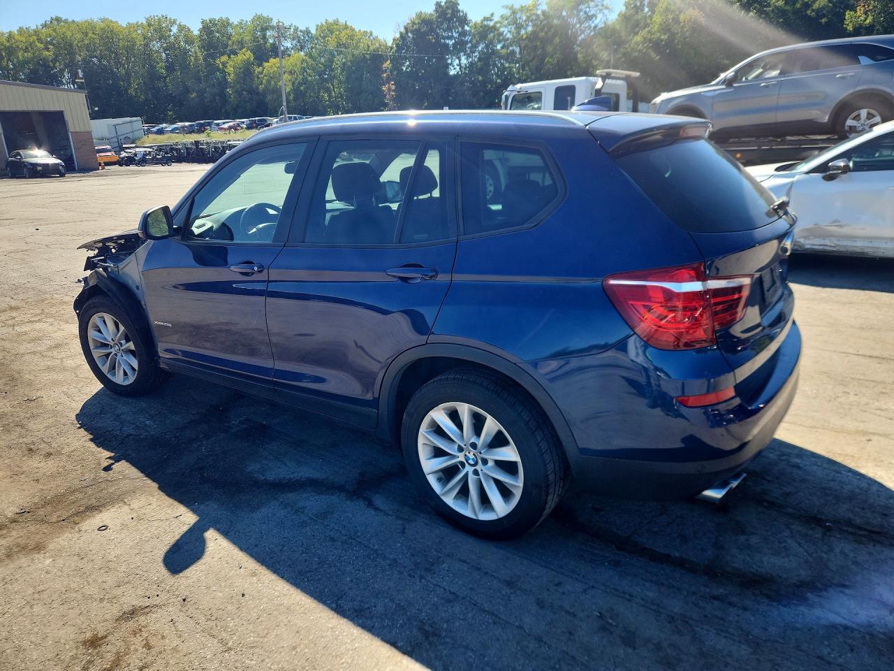2017 BMW X3 xDrive28I - zdjęcie 2