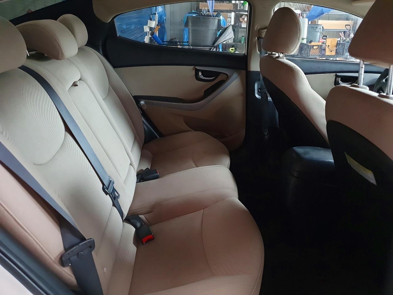 2016 Hyundai Elantra Se - zdjęcie 10