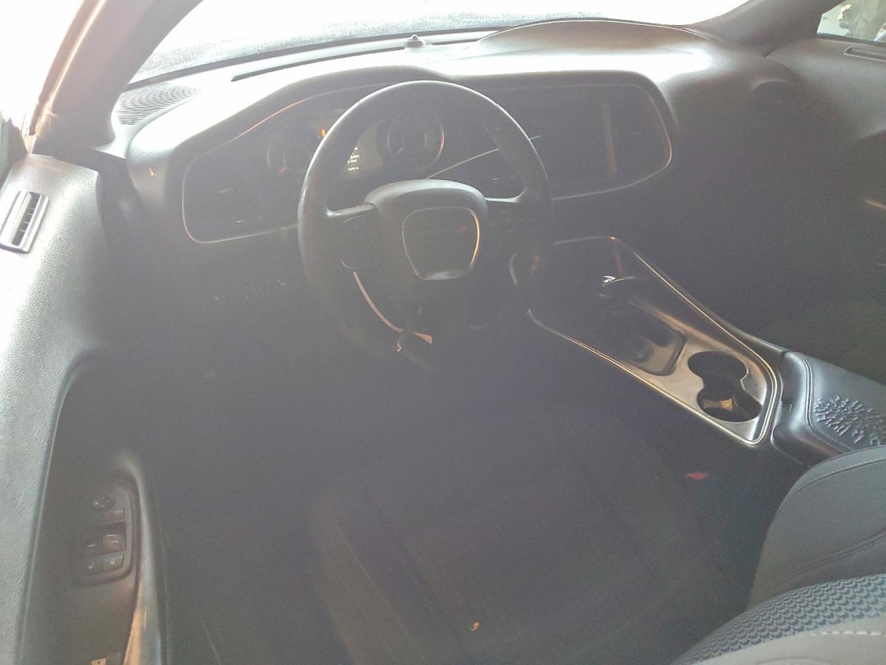 2016 Dodge Challenger Sxt - zdjęcie 8