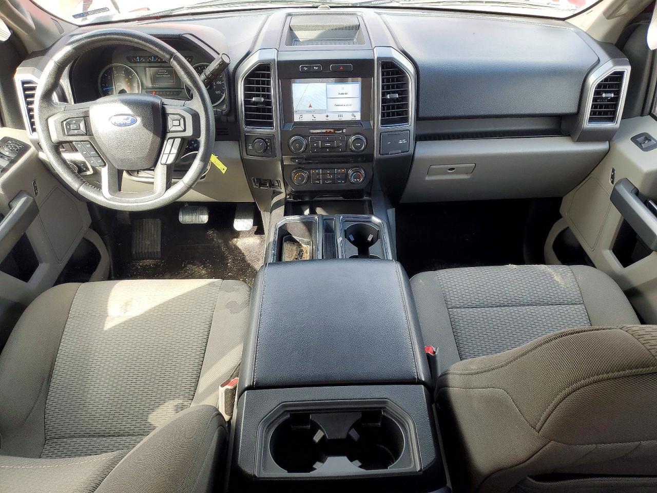 2017 Ford F150 Supercrew - zdjęcie 8