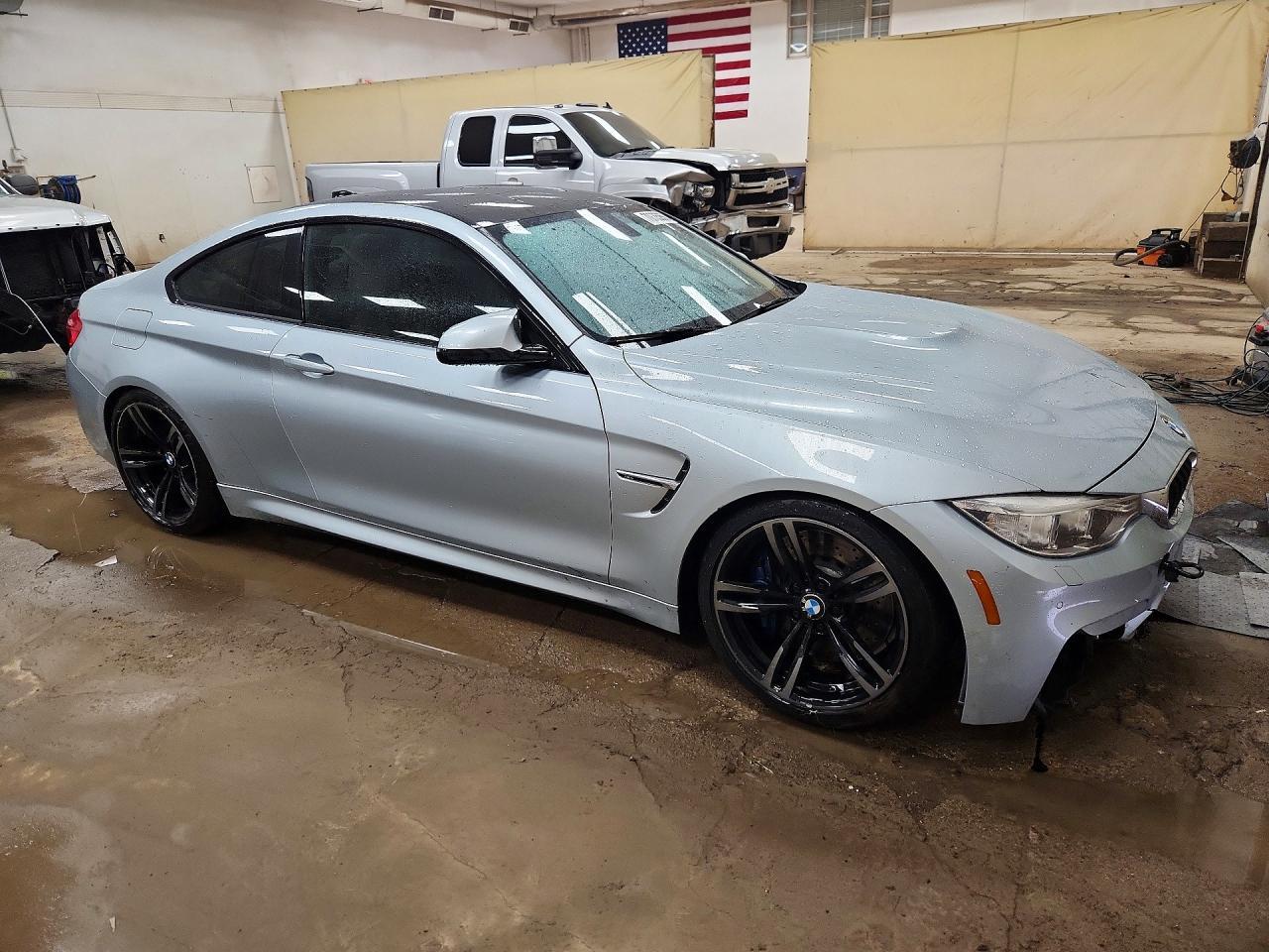 2015 BMW M4 - zdjęcie 4