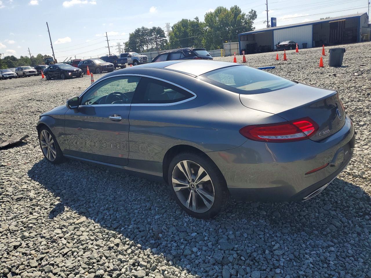 2017 Mercedes-Benz C 300 4Matic - zdjęcie 2